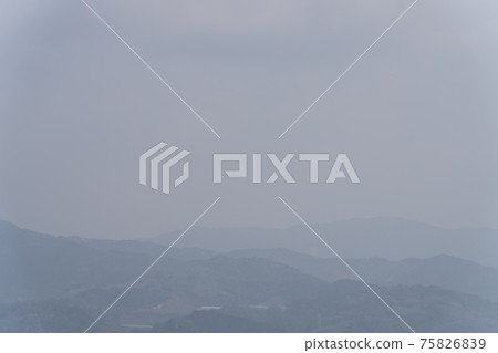Mountains hazy at pm2.5 Mountains hazy at pm2.5 75826839