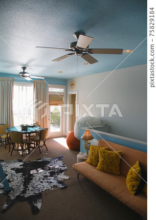 STOCK PHOTOGRAPHY IMAGES 75829184