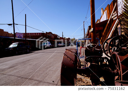 Route 66 "Oatman", a city that retains the remnants of the pioneering era of the western United States 75831162