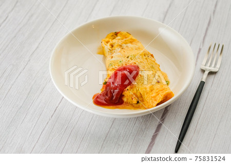 煎蛋捲白板Shiraki表叉番茄醬 煎蛋捲白板Shiraki表叉番茄醬 75831524