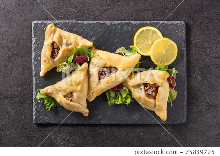 Traditional middle eastern fatayer Traditional middle eastern fatayer 75839725