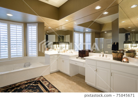 STOCK PHOTOGRAPHY IMAGES STOCK PHOTOGRAPHY IMAGES 75845671