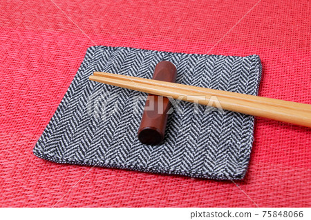 Chopsticks, meal, Japan, culture, wood, wooden, Japanese food, chopstick rest, Japanese, chopsticks, eating, wood, daily necessities, daily necessities, food Chopsticks, meal, Japan, culture, wood, wooden, Japanese food, chopstick rest, Japanese, chopsticks, eating, wood, daily necessities, daily necessities, food 75848066