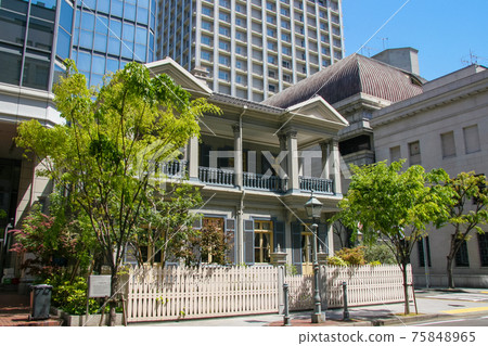 Fashionable Western-style building that remains in the former settlement in Kobe 75848965