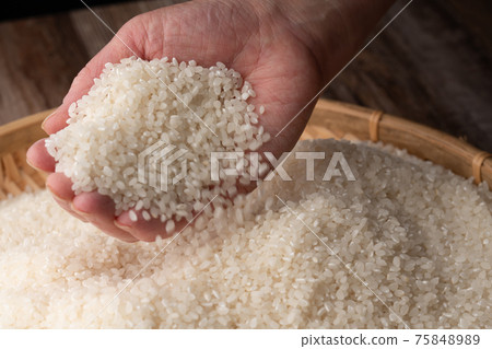 飯 75848989