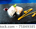 Ice 75849385