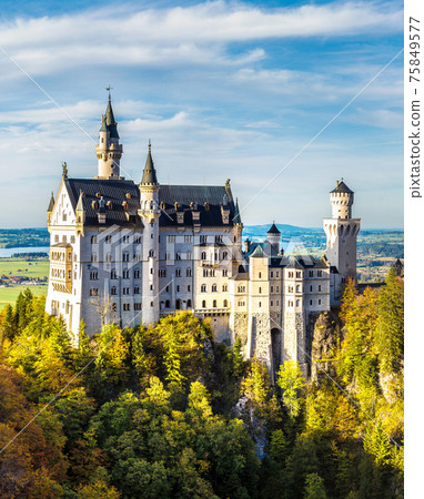 Neuschwanstein castle 75849577