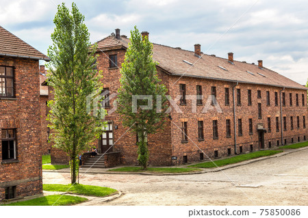 Concentration camp Auschwitz 75850086