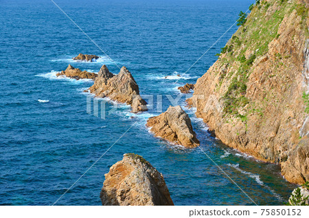 Uradome Coast Sanin Coast Geopark 75850152