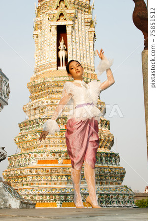Woman in Thai Traditional Costume which is very Elite old Fashion Woman in Thai Traditional Costume which is very Elite old Fashion 75851512