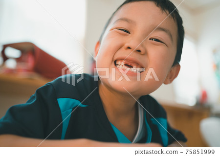 兒童 孩子 小孩 75851999