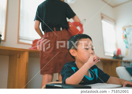 小學學生 小學生 兒童 75852001