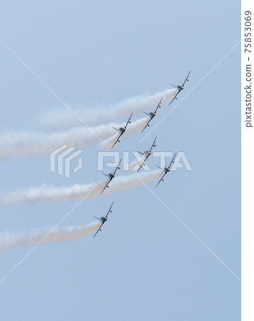 United Arab Emirates Air Force Acrobat Team "Al Fulsan" United Arab Emirates Air Force Acrobat Team "Al Fulsan" 75853069