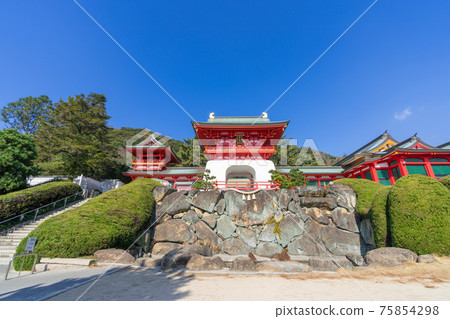 Akama Shrine, Shimonoseki City, Yamaguchi Prefecture Akama Shrine, Shimonoseki City, Yamaguchi Prefecture 75854298