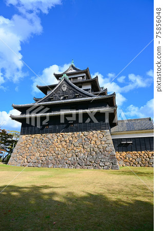 Matsue Castle, West side of the castle tower, Matsue City, Shimane Prefecture Matsue Castle, West side of the castle tower, Matsue City, Shimane Prefecture 75856048