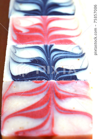 大理石紋手工皂（垂直位置） 75857086