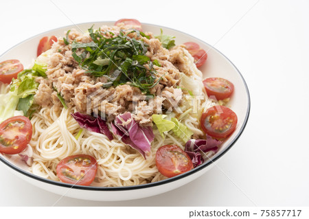 Somen salad 75857717