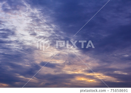 Partly cloudy sky 75858691