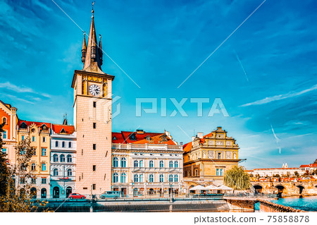 PRAGUE, CZECH REPUBLIC-SEPTEMBER 13, 2015: Charles Bridge from the quay of the Vltava River.Czech Republic. 75858878