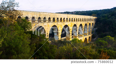 Pont du Gard, an ancient Roman bridge in southern France Pont du Gard, an ancient Roman bridge in southern France 75860012