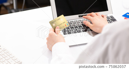 信用卡在手 75862037