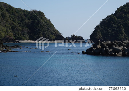 Kochi Susaki City Ikenoura Bay 75862310