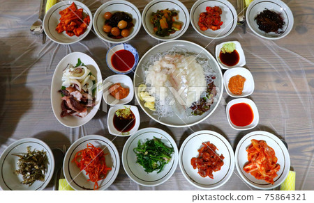 Korean food, Korean food, K-food, traditional food, chicken, kimchi, 75864321