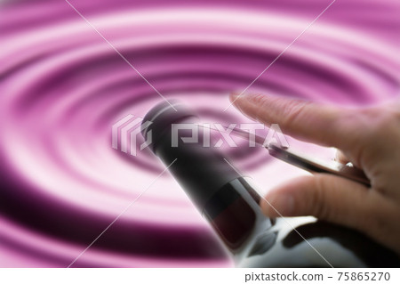 Sommelier opener red wine 75865270