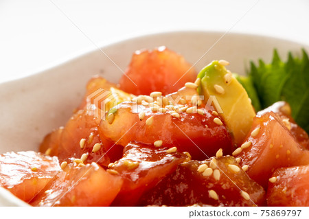 Poke of tuna and avocado. Poke of tuna and avocado. 75869797