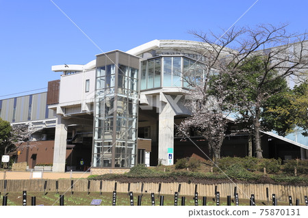 Tokyo Metro Chiyoda Line Spring Kita-ayase Station 75870131