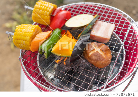 barbecue    75872671