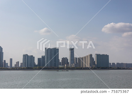 杭州錢塘江現代建築景觀照片 杭州錢塘江現代建築景觀照片 75875367