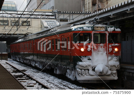 冬季北信濃線115系列車（長野站） 75875900