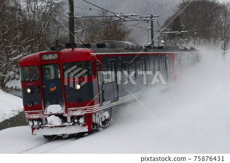 冬季北北信濃線115系列火車(長野⇔妙高高原) 冬季北北信濃線115系列火車(長野⇔妙高高原) 75876431