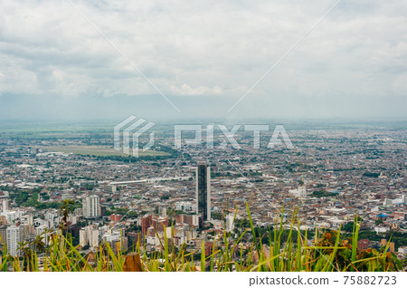 view over cali from tres cruces, Colombia view over cali from tres cruces, Colombia 75882723