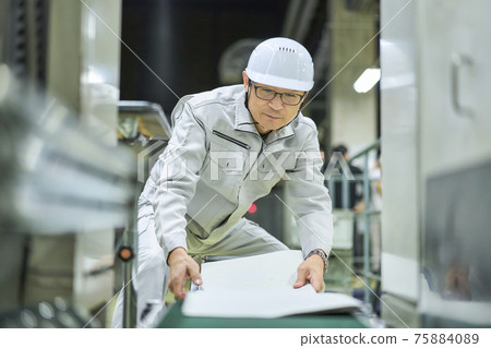 業務工程師男 75884089