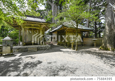 Tamaki Shrine, Dainichido Shrine, the inner shrine of Kumanosanzan 75884395