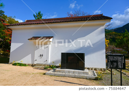 Clan School Yorokan Autumn Scenery Tsuwano Town Clan School Yorokan Autumn Scenery Tsuwano Town 75884647