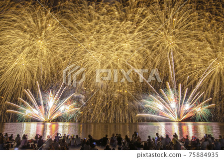 [Otsu City, Shiga Prefecture] Lake Biwa Fireworks Festival 75884935