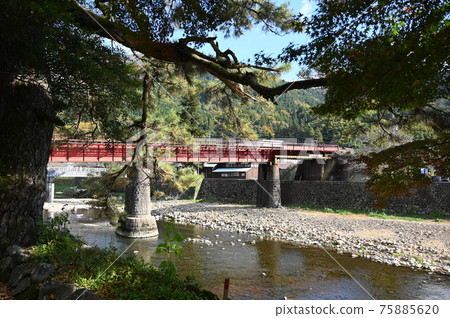津和野川殿町通大橋津和野町 津和野川殿町通大橋津和野町 75885620