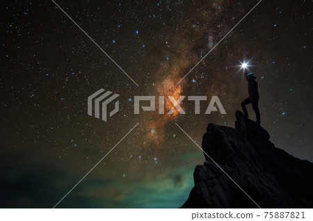 Leader on top. Leader on top. 75887821