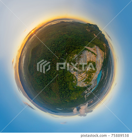 Little planet Little planet 75889538