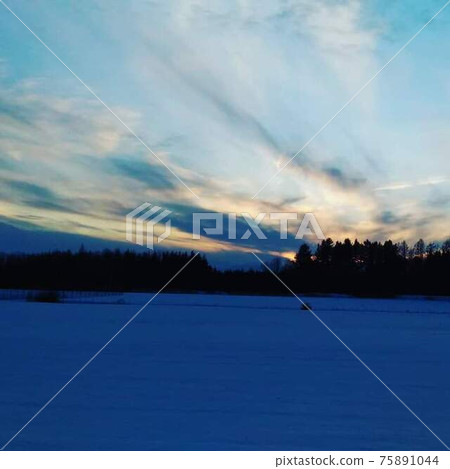 北海道千歲市郊外的荒野 75891044