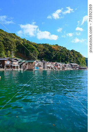 伊根船屋街景 伊根町 伊根船屋街景 伊根町 75892369