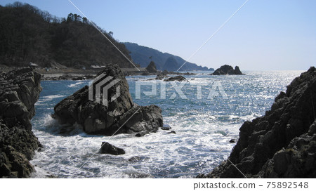 Salt studio that manufactures algae salt and Sasagawa Nagare Sea of Japan Salt studio that manufactures algae salt and Sasagawa Nagare Sea of Japan 75892548