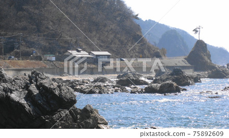 Salt studio that manufactures algae salt and Sasagawa Nagare Sea of Japan Salt studio that manufactures algae salt and Sasagawa Nagare Sea of Japan 75892609