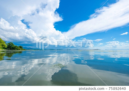 Lake Biwa summer scenery Lake Biwa summer scenery 75892640