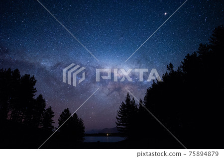 新西蘭特卡波湖的銀河和星空 75894879