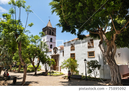 The old church of the city of Icod de Los Vinos on the island of Tenerife.Canary Islands, Spain The old church of the city of Icod de Los Vinos on the island of Tenerife.Canary Islands, Spain 75895092