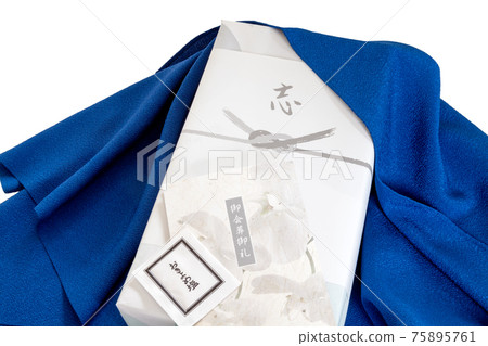 Funeral ceremonial gifts wrapped in a furoshiki, thank-you letter and cleansing salt Funeral ceremonial gifts wrapped in a furoshiki, thank-you letter and cleansing salt 75895761
